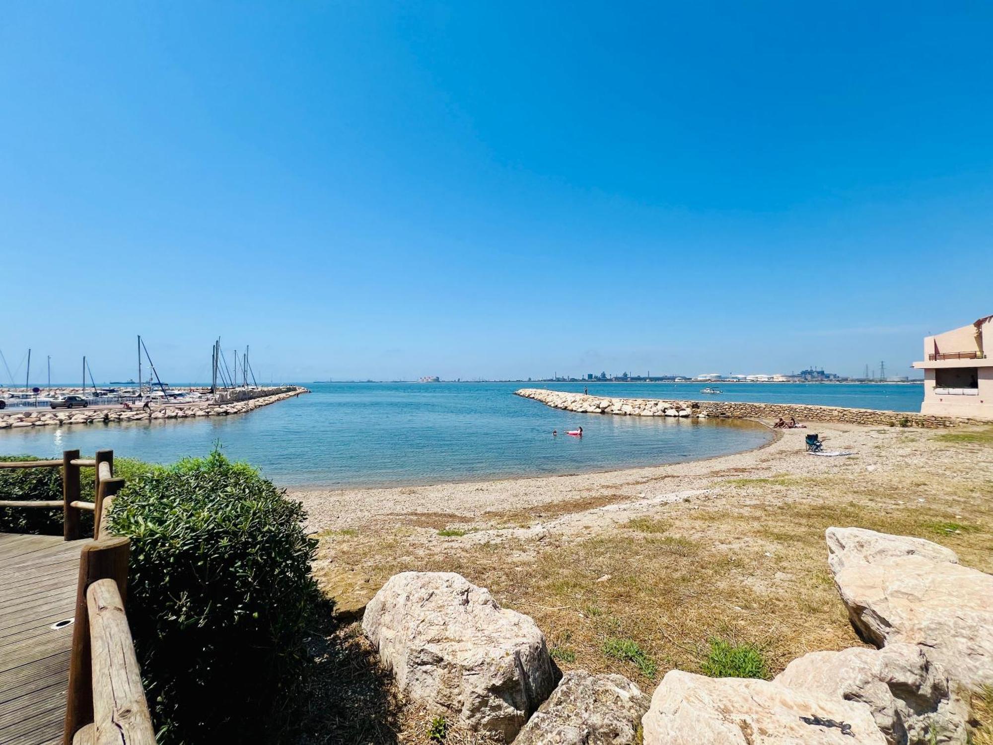 Le Coin De Mer 2, Bord De Mer, Plage 30M, Cosy, Clim, Wifi, 4 Personnes Fos-sur-Mer Exterior foto