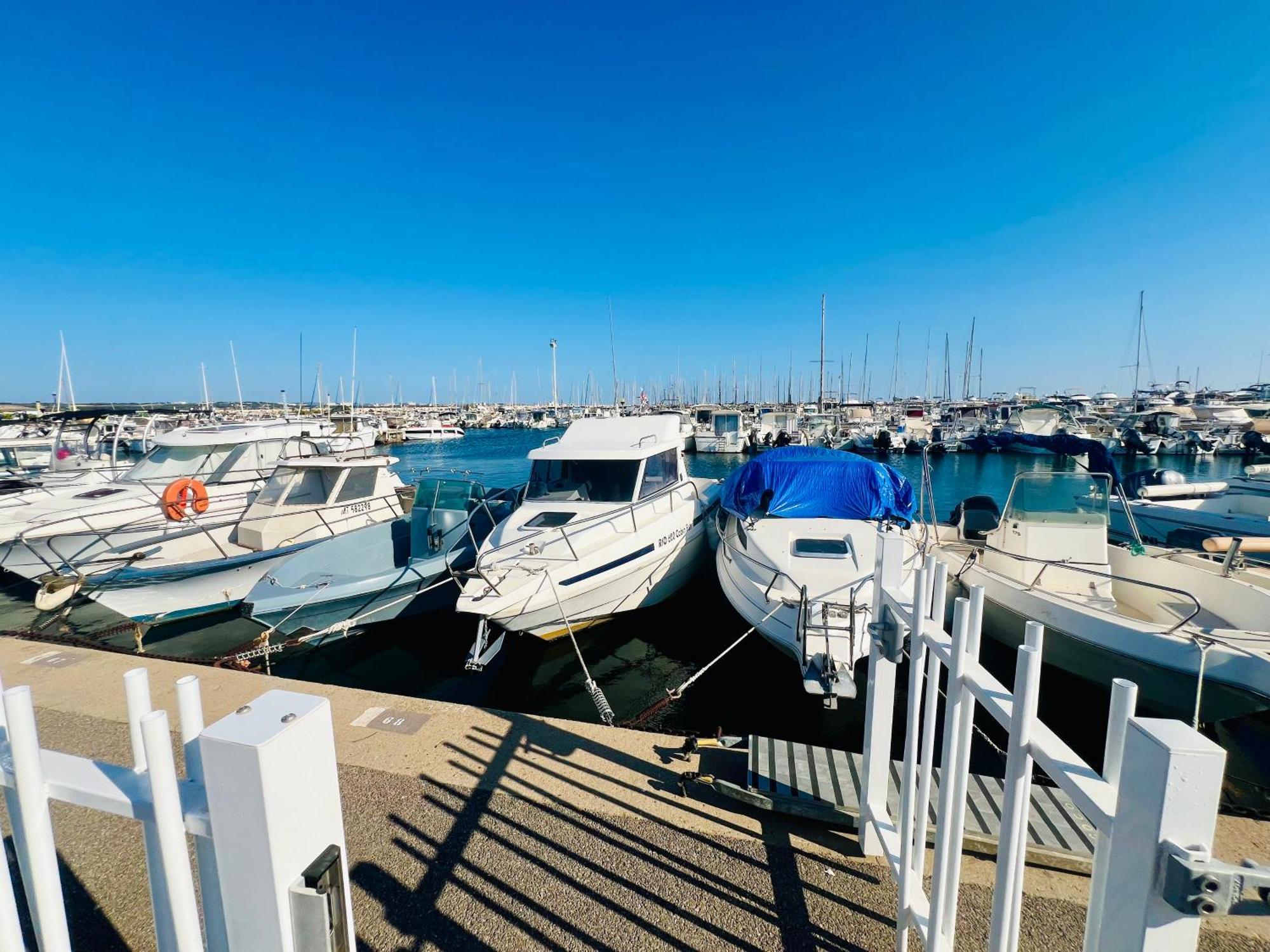 Le Coin De Mer 2, Bord De Mer, Plage 30M, Cosy, Clim, Wifi, 4 Personnes Fos-sur-Mer Exterior foto